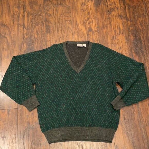 Giorgio di Firenze V Neck wool blend sweater size L Great winter sweater - Picture 1 of 8